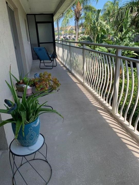 porch with view of water.