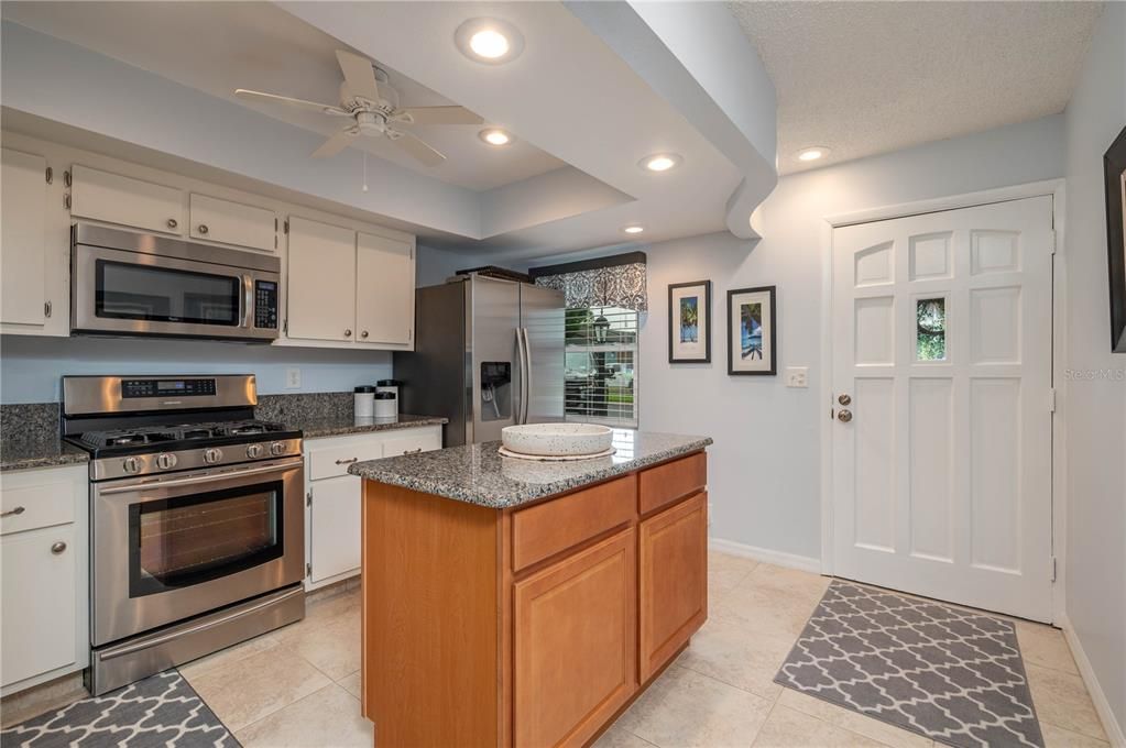 Fully updated kitchen with granite counters