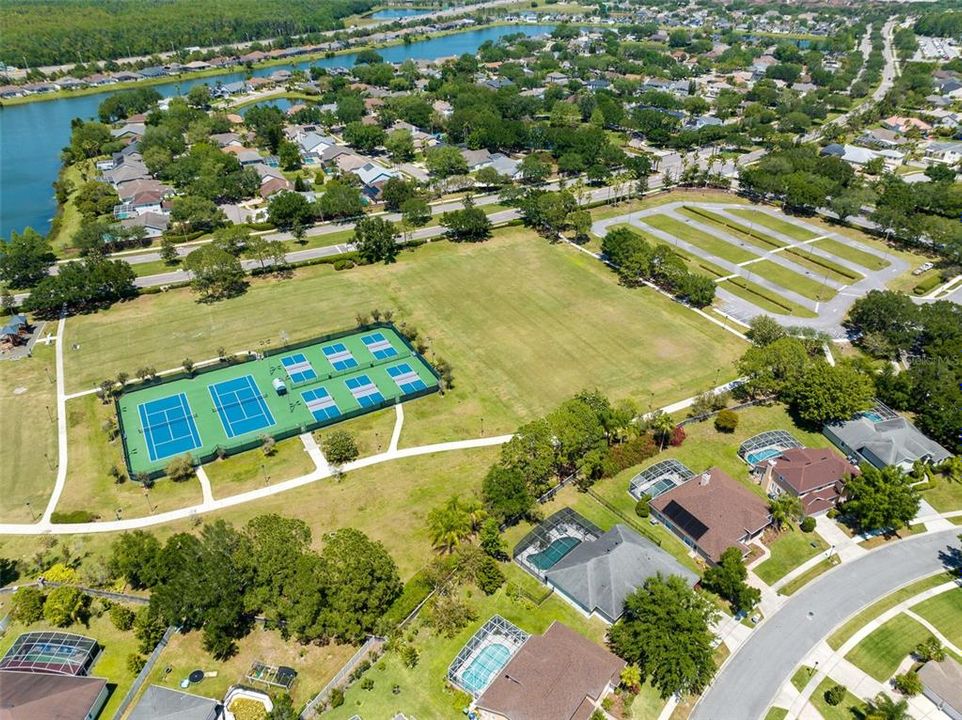 Enjoy the many amenities this neighborhood has to offer, including a park, playground, tennis, basketball, and racquetball courts.