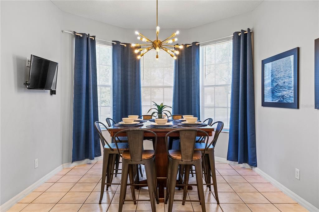 Recently Sold: $416,000 (4 beds, 3 baths, 1833 Square Feet)