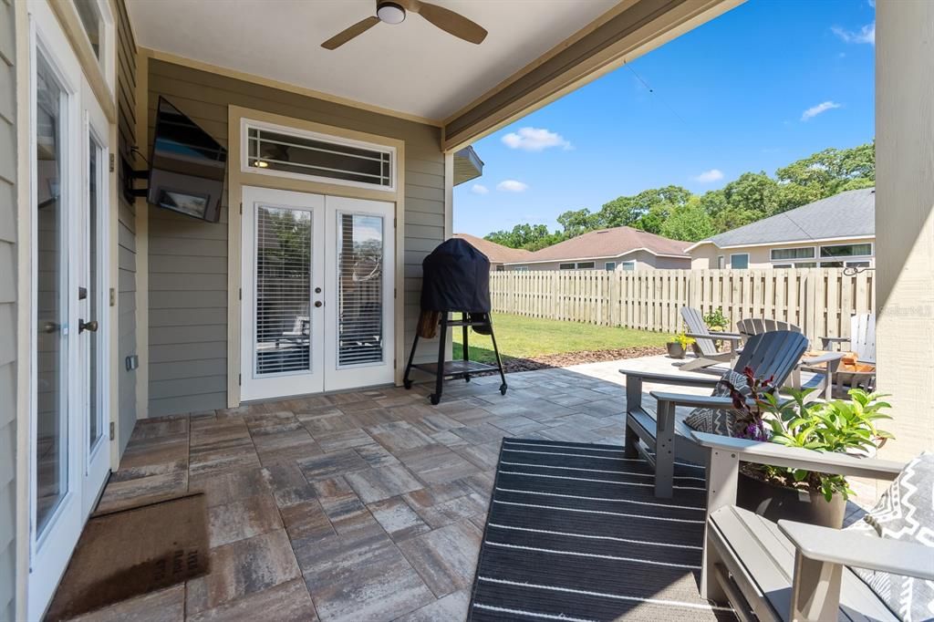 Active With Contract: $365,000 (3 beds, 2 baths, 1527 Square Feet)