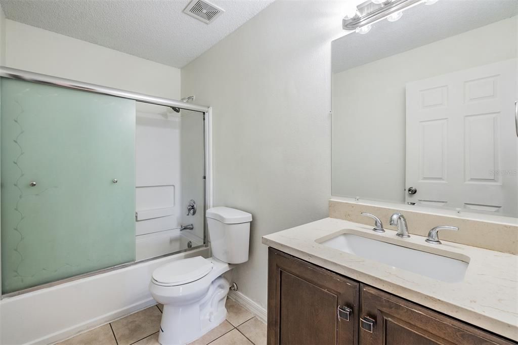 最近租的: $2,800 (4 贝兹, 2 浴室, 2196 平方英尺)