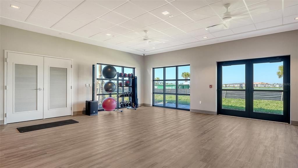 For Rent: $12,500 (3 beds, 3 baths, 2650 Square Feet)