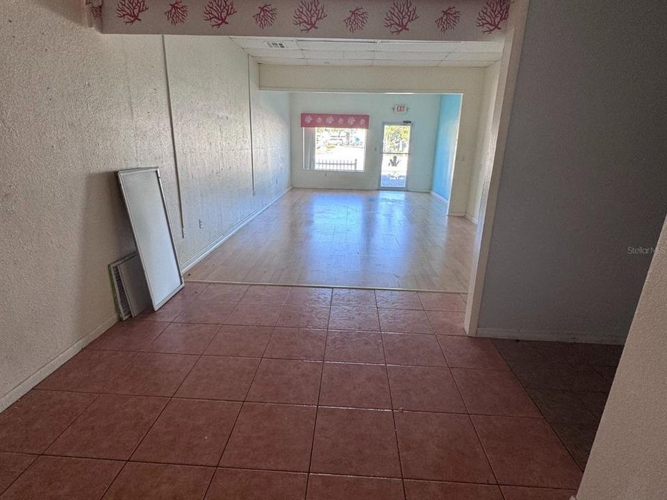 For Sale: $1,700 (0 beds, 0 baths, 4277 Square Feet)