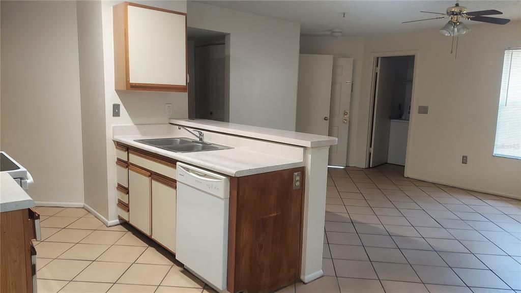 Recently Rented: $1,495 (2 beds, 2 baths, 1019 Square Feet)