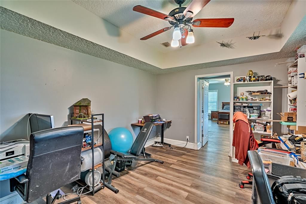 For Sale: $639,000 (3 beds, 3 baths, 2603 Square Feet)
