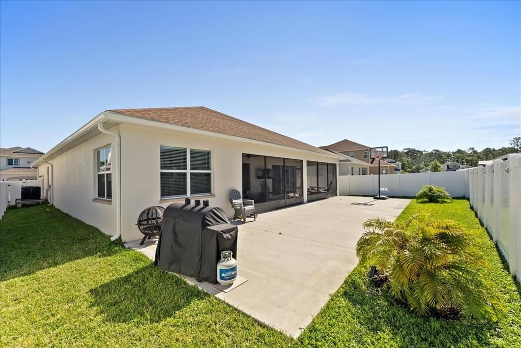 Active With Contract: $540,000 (4 beds, 3 baths, 2671 Square Feet)
