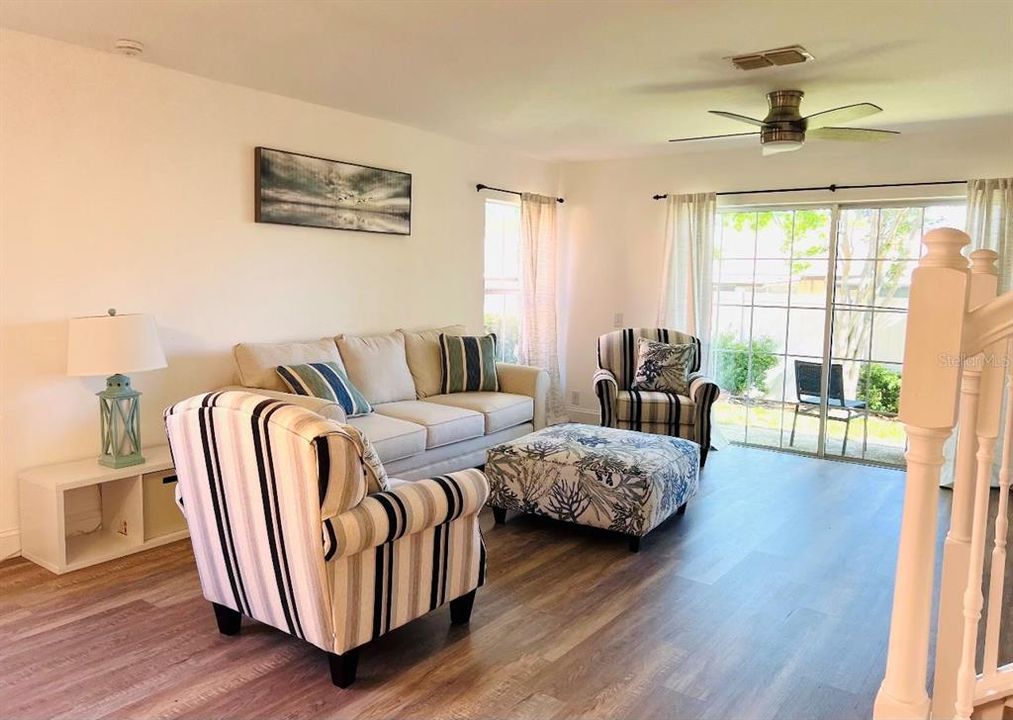 For Sale: $437,000 (3 beds, 2 baths, 1429 Square Feet)
