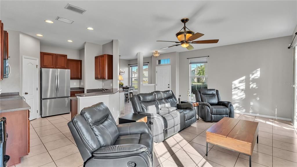 For Sale: $294,900 (3 beds, 2 baths, 1805 Square Feet)