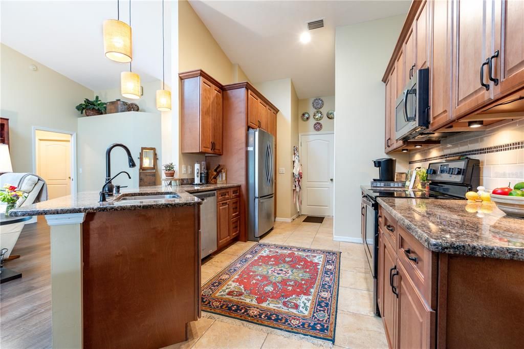 For Sale: $379,900 (3 beds, 2 baths, 1549 Square Feet)