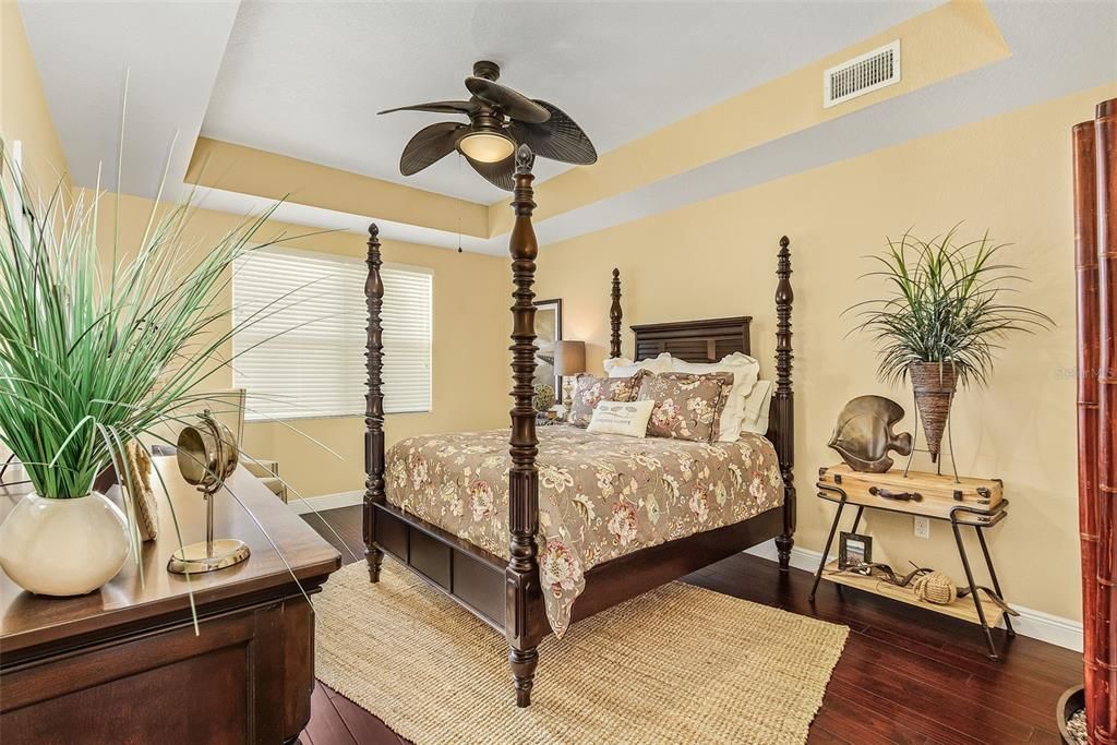 En Renta: $4,750 (3 camas, 2 baños, 1901 Pies cuadrados)