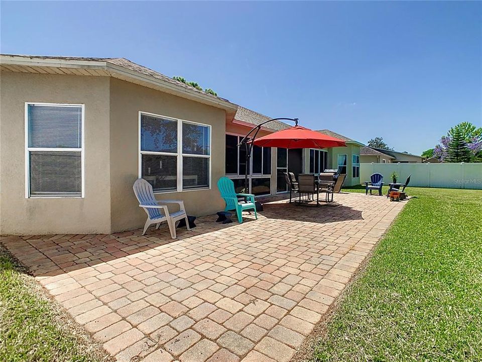 Active With Contract: $440,000 (4 beds, 3 baths, 2431 Square Feet)