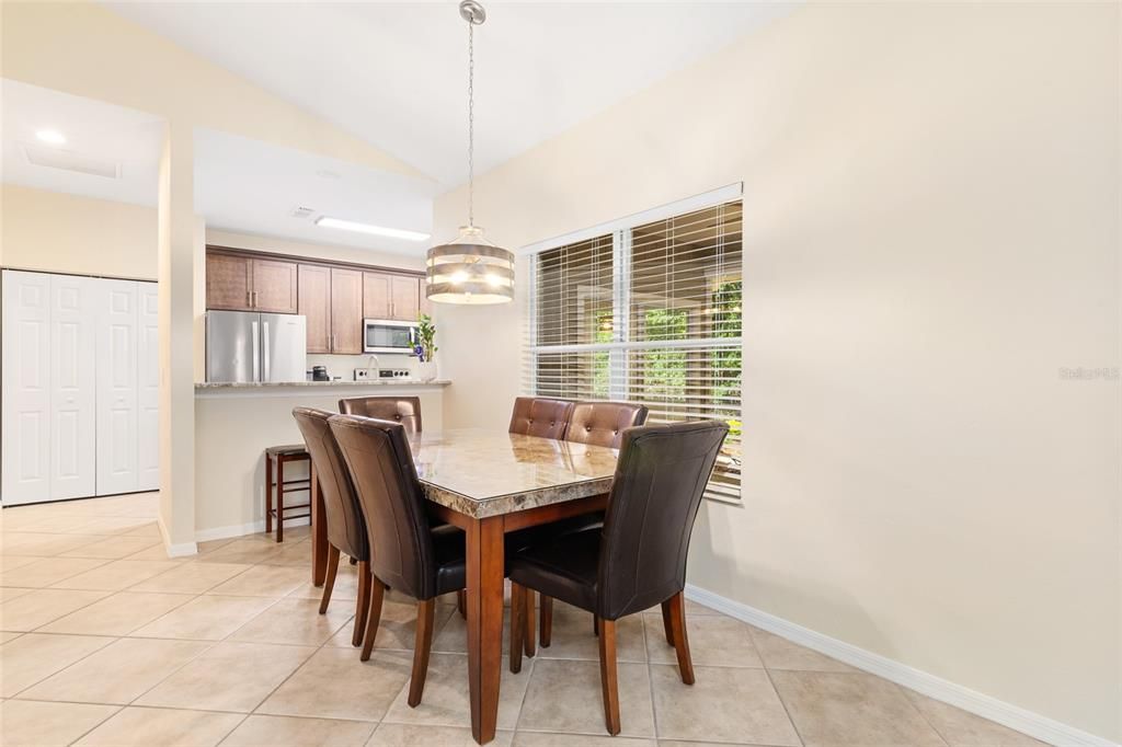 Recently Sold: $373,500 (3 beds, 2 baths, 1651 Square Feet)