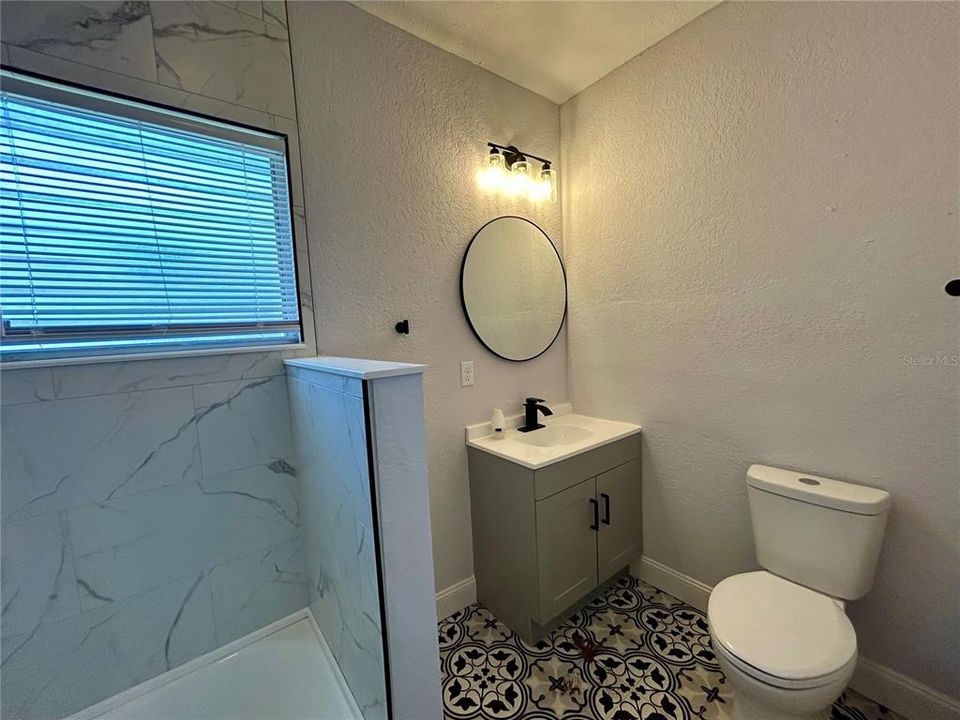 For Sale: $279,000 (3 beds, 1 baths, 1406 Square Feet)