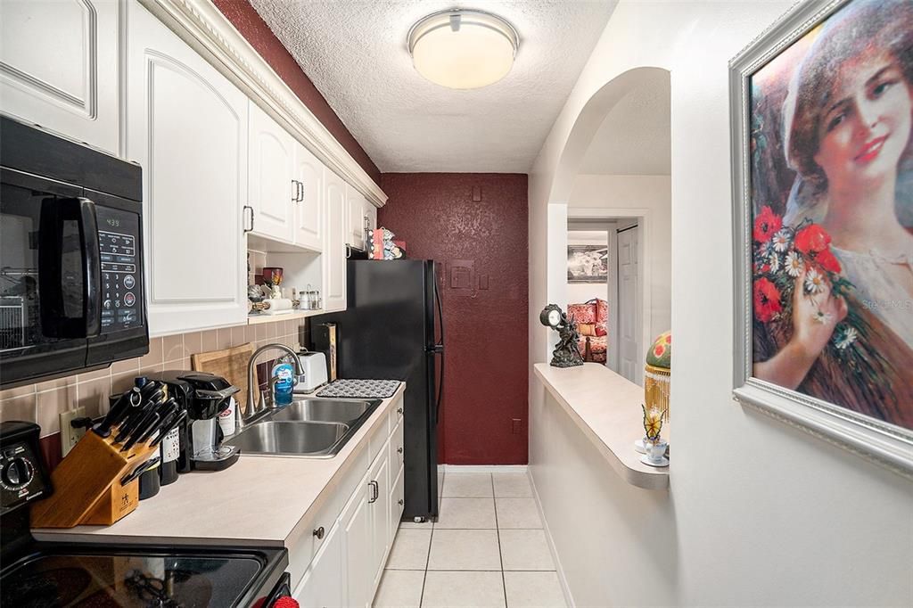 Active With Contract: $105,000 (1 beds, 1 baths, 490 Square Feet)