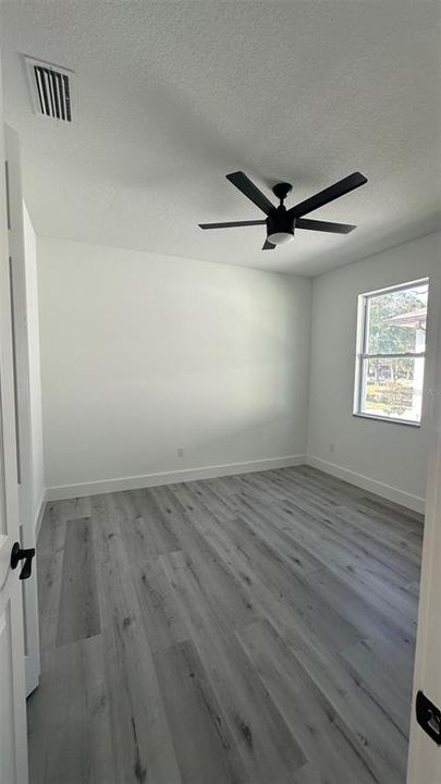 For Sale: $579,000 (3 beds, 2 baths, 1577 Square Feet)