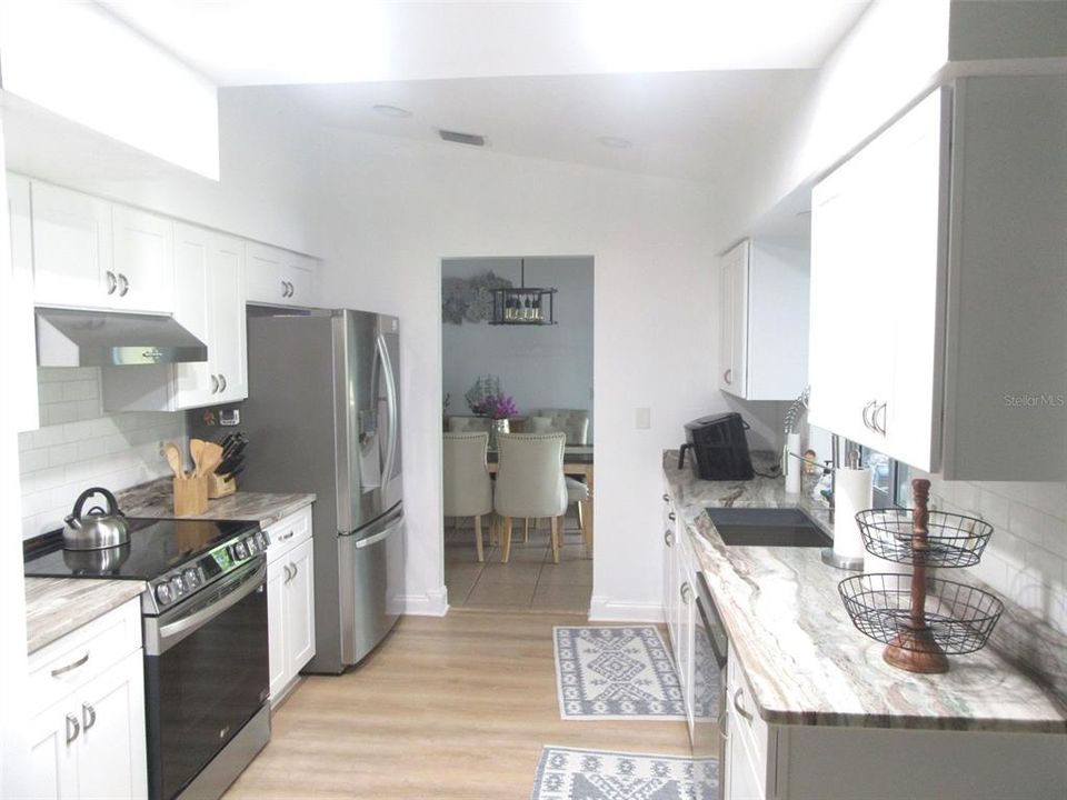For Rent: $5,000 (3 beds, 2 baths, 1928 Square Feet)
