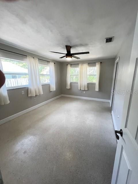 For Rent: $2,600 (3 beds, 2 baths, 1235 Square Feet)