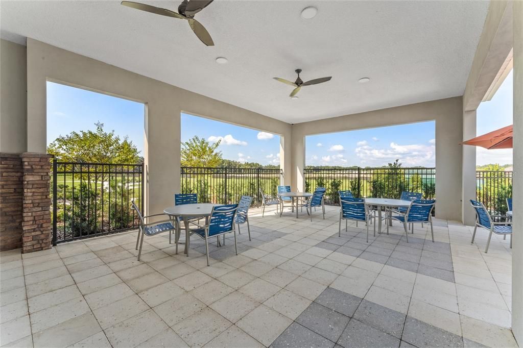 Active With Contract: $438,105 (4 beds, 2 baths, 1828 Square Feet)
