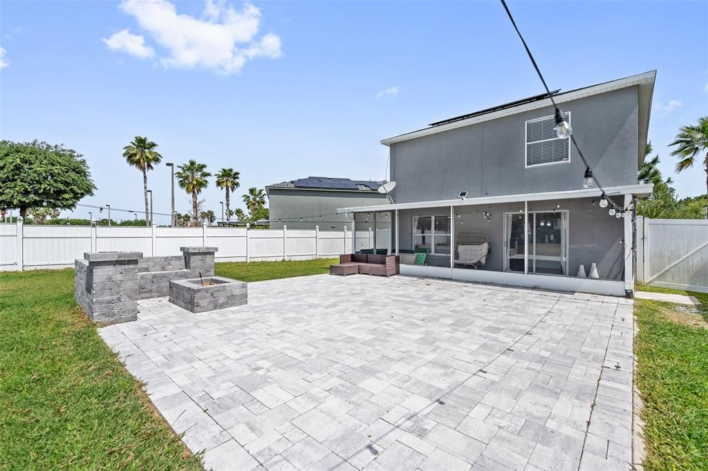Active With Contract: $480,000 (3 beds, 2 baths, 1541 Square Feet)