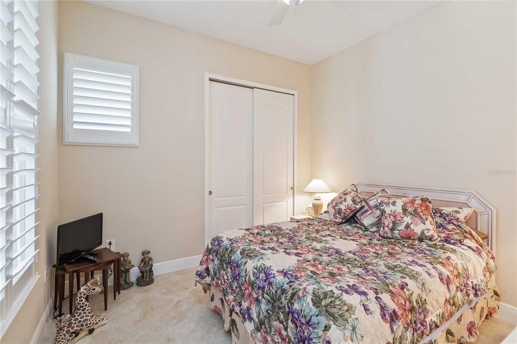 For Sale: $354,500 (2 beds, 2 baths, 1346 Square Feet)