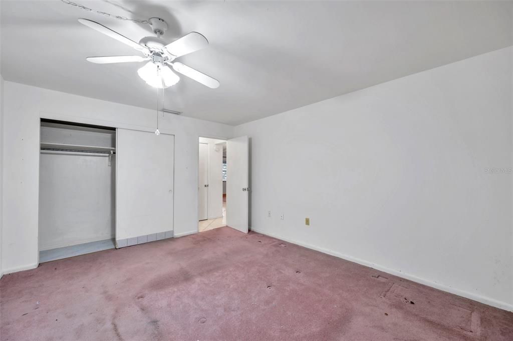 For Sale: $105,000 (2 beds, 2 baths, 810 Square Feet)