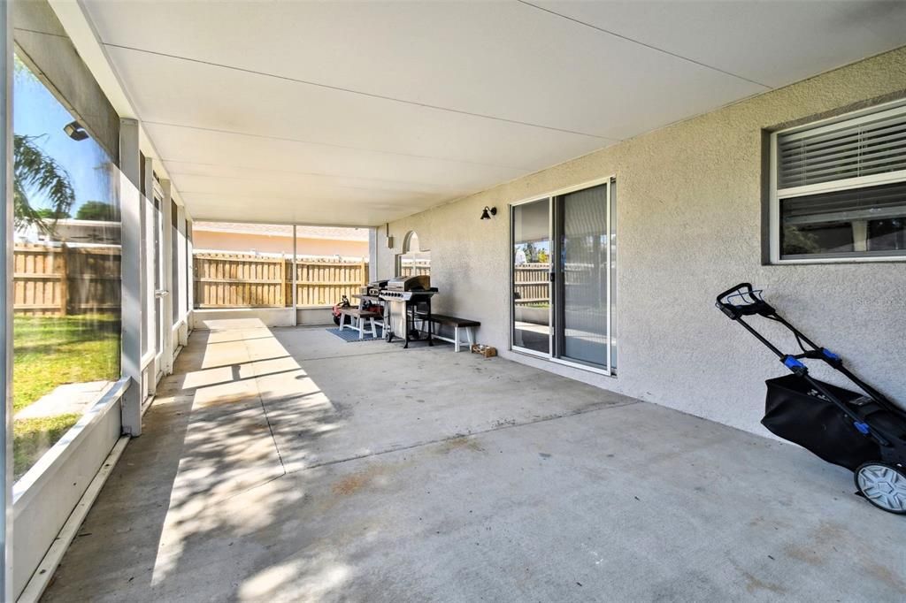 Active With Contract: $389,900 (4 beds, 2 baths, 2848 Square Feet)