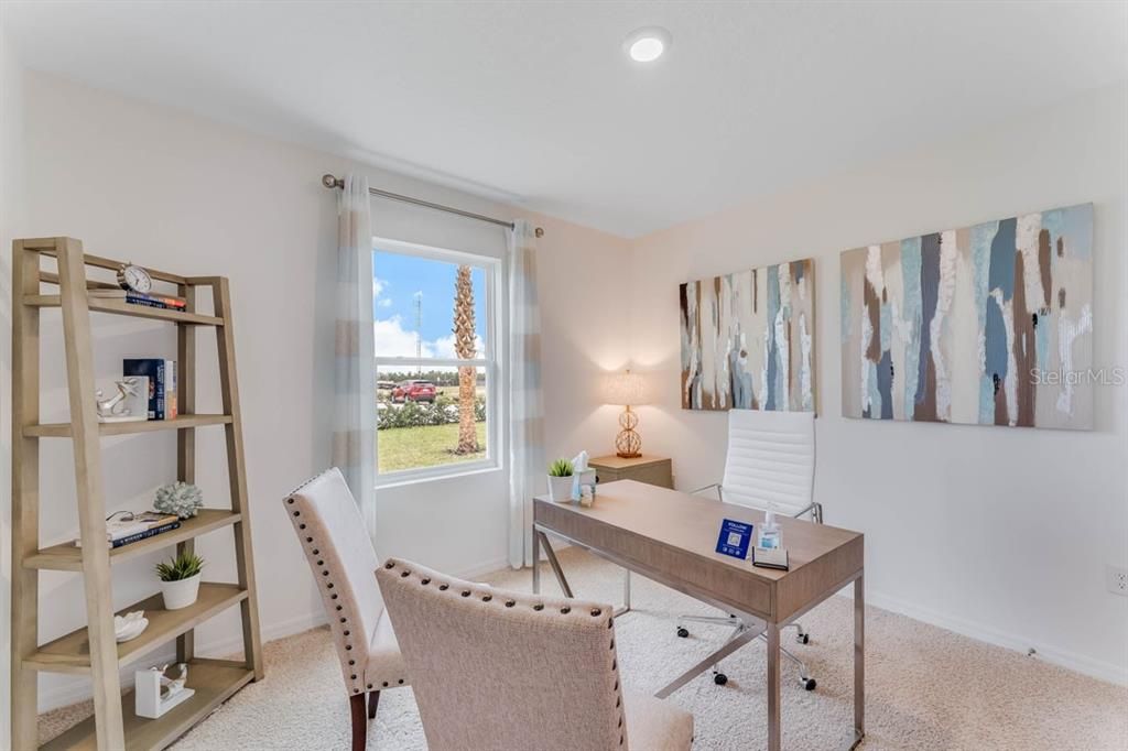 Active With Contract: $417,870 (4 beds, 2 baths, 1828 Square Feet)
