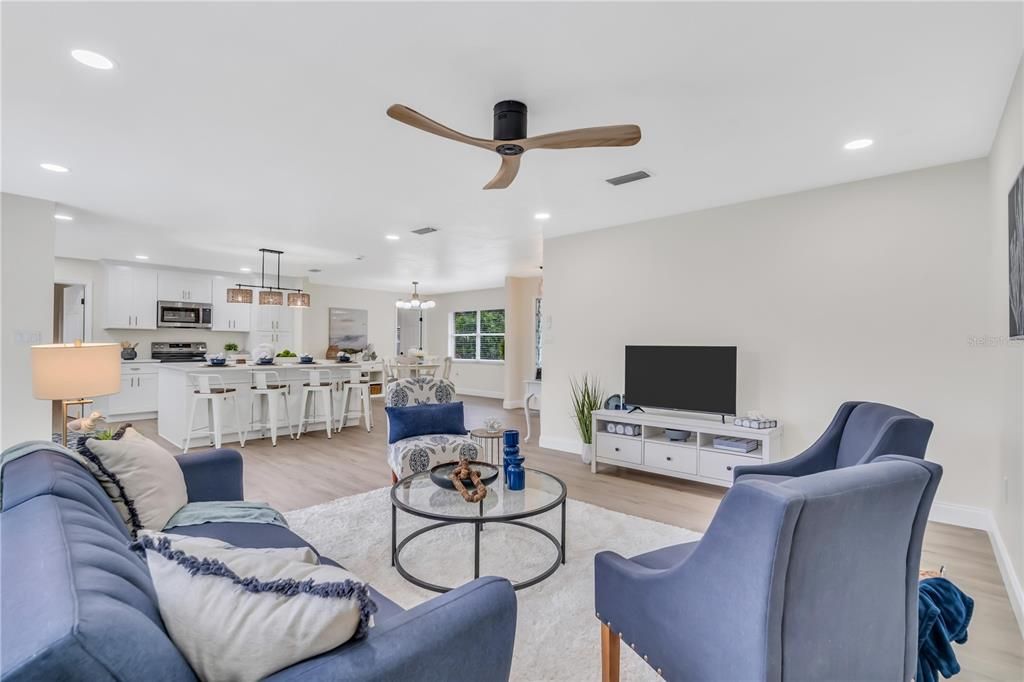 Active With Contract: $479,000 (4 beds, 3 baths, 2130 Square Feet)
