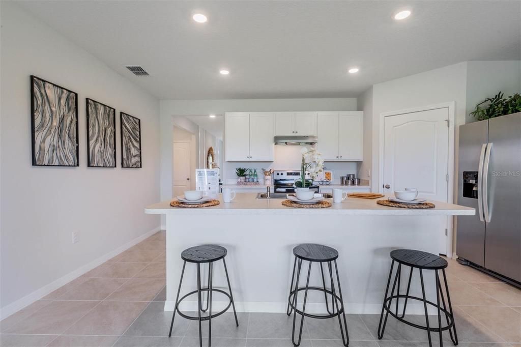 Active With Contract: $377,990 (4 beds, 2 baths, 1828 Square Feet)