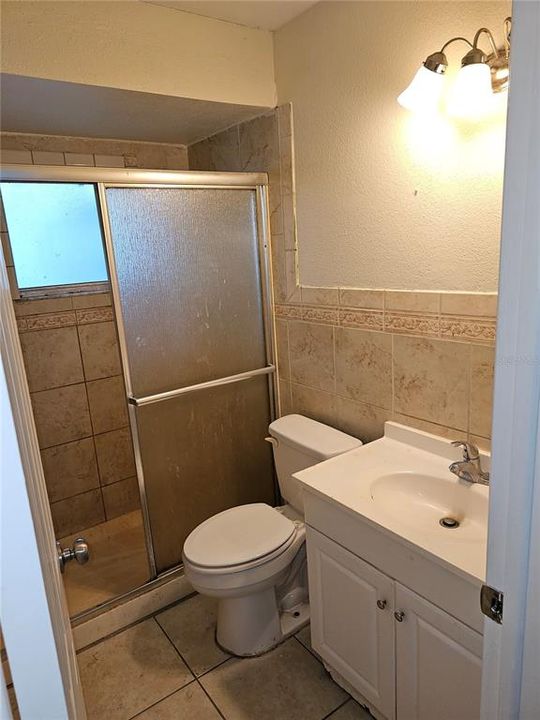 For Sale: $195,000 (2 beds, 2 baths, 930 Square Feet)