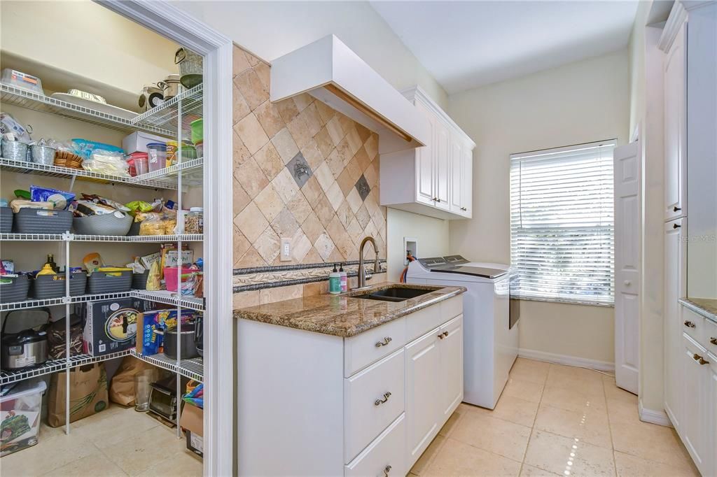 LAUNDRY ROOM & PANTRY