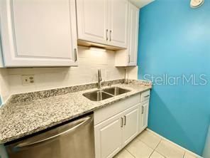 Active With Contract: $175,000 (2 beds, 2 baths, 912 Square Feet)