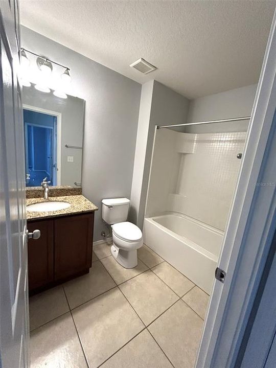 В аренду: $1,800 (2 спален, 2 ванн, 1280 Квадратных фут)