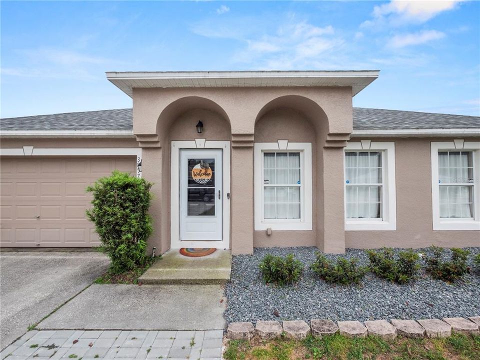 Active With Contract: $399,900 (4 beds, 2 baths, 2108 Square Feet)