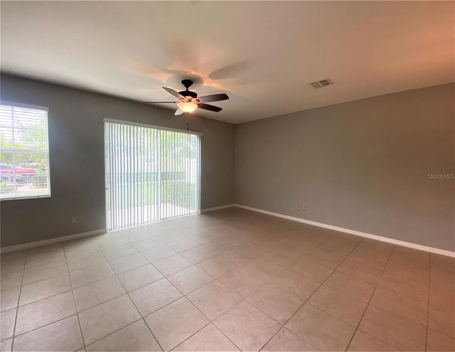 For Rent: $2,400 (3 beds, 2 baths, 1656 Square Feet)