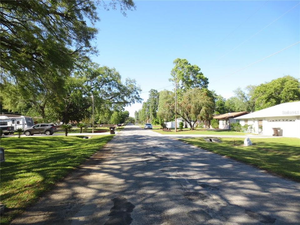 Active With Contract: $229,900 (3 beds, 2 baths, 1668 Square Feet)