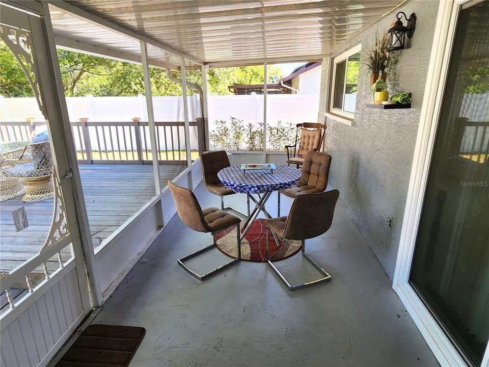 For Sale: $330,000 (3 beds, 2 baths, 1552 Square Feet)