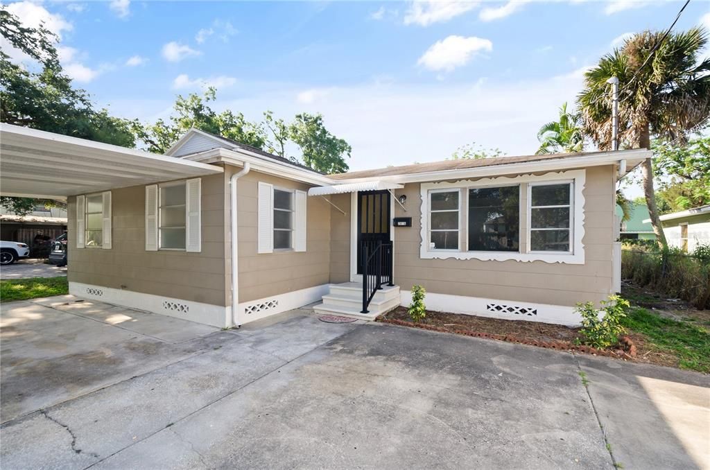 For Sale: $359,000 (3 beds, 1 baths, 960 Square Feet)