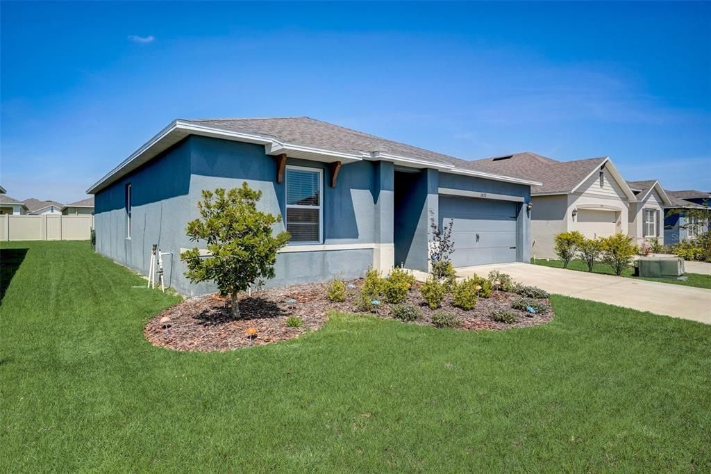 For Sale: $317,990 (4 beds, 2 baths, 1485 Square Feet)