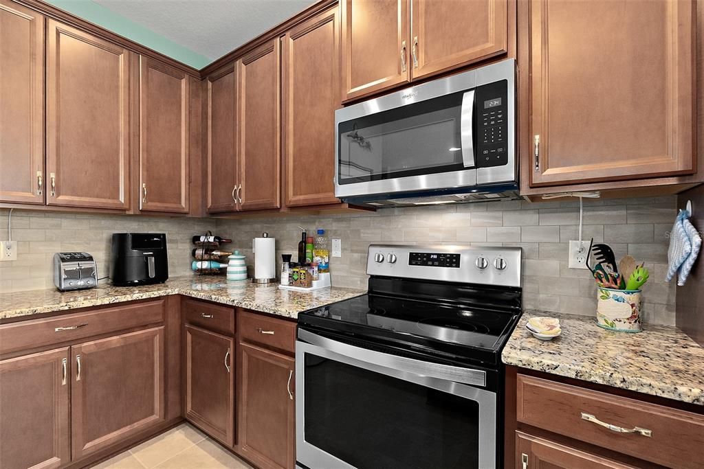 For Sale: $449,900 (3 beds, 2 baths, 1828 Square Feet)
