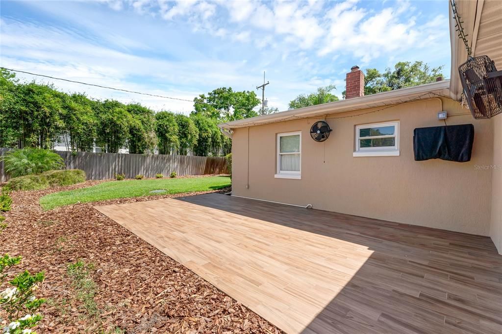 For Sale: $635,000 (3 beds, 2 baths, 1376 Square Feet)