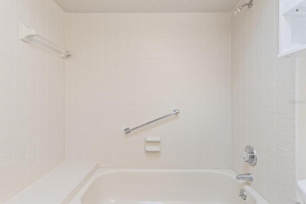 待售: $490,000 (2 贝兹, 2 浴室, 1493 平方英尺)
