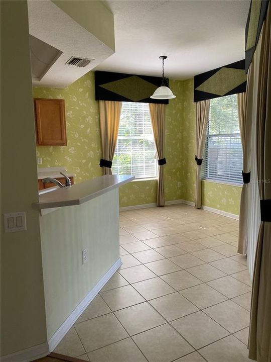 For Rent: $2,700 (2 beds, 2 baths, 1638 Square Feet)