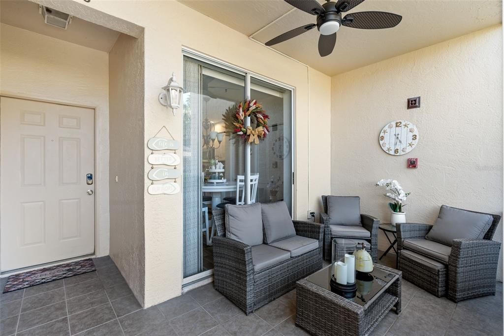 Active With Contract: $289,000 (2 beds, 2 baths, 1261 Square Feet)
