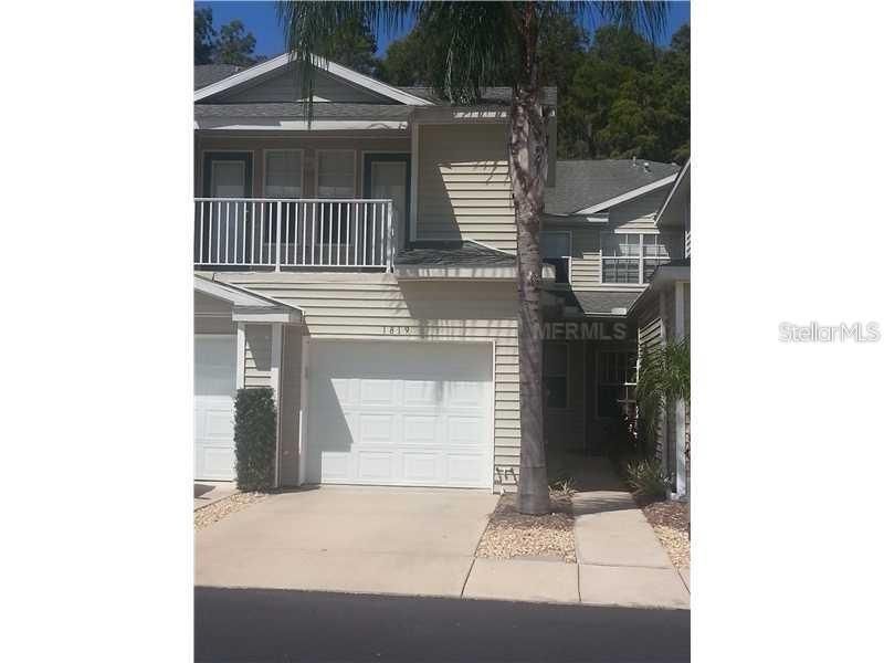For Rent: $2,200 (3 beds, 2 baths, 1724 Square Feet)