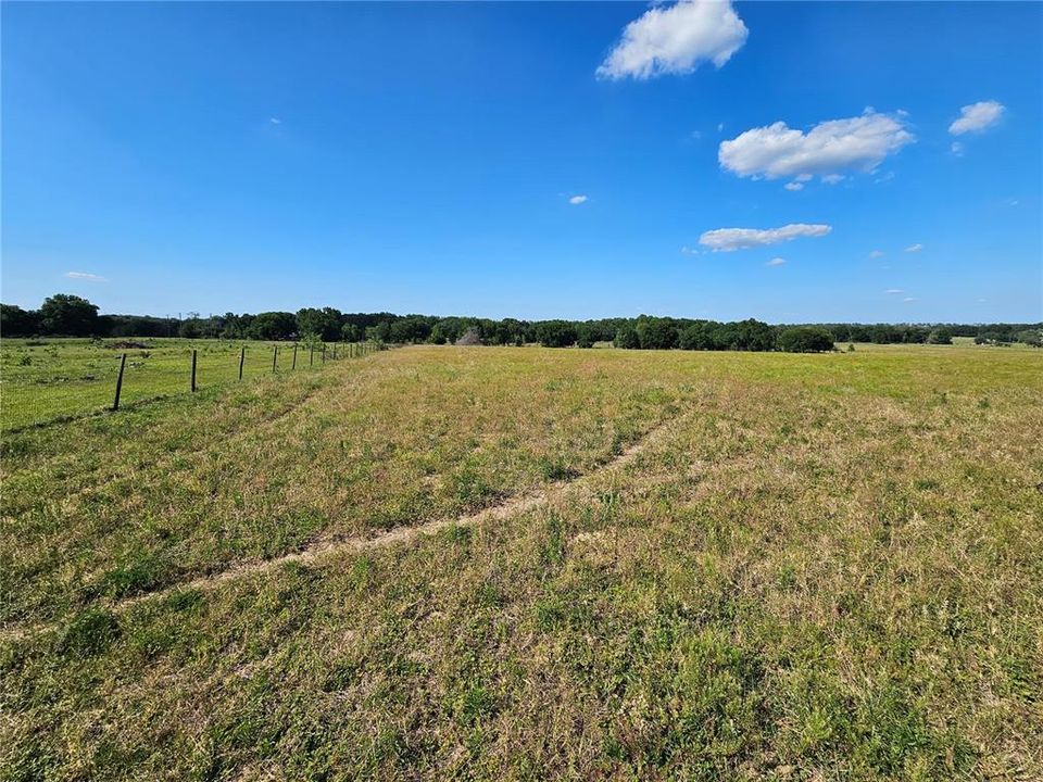 For Sale: $21,650,000 (108.25 acres)