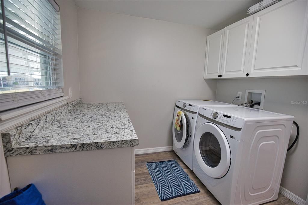 For Sale: $219,900 (2 beds, 2 baths, 1248 Square Feet)