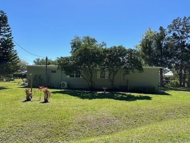 Recently Sold: $175,000 (2 beds, 2 baths, 732 Square Feet)