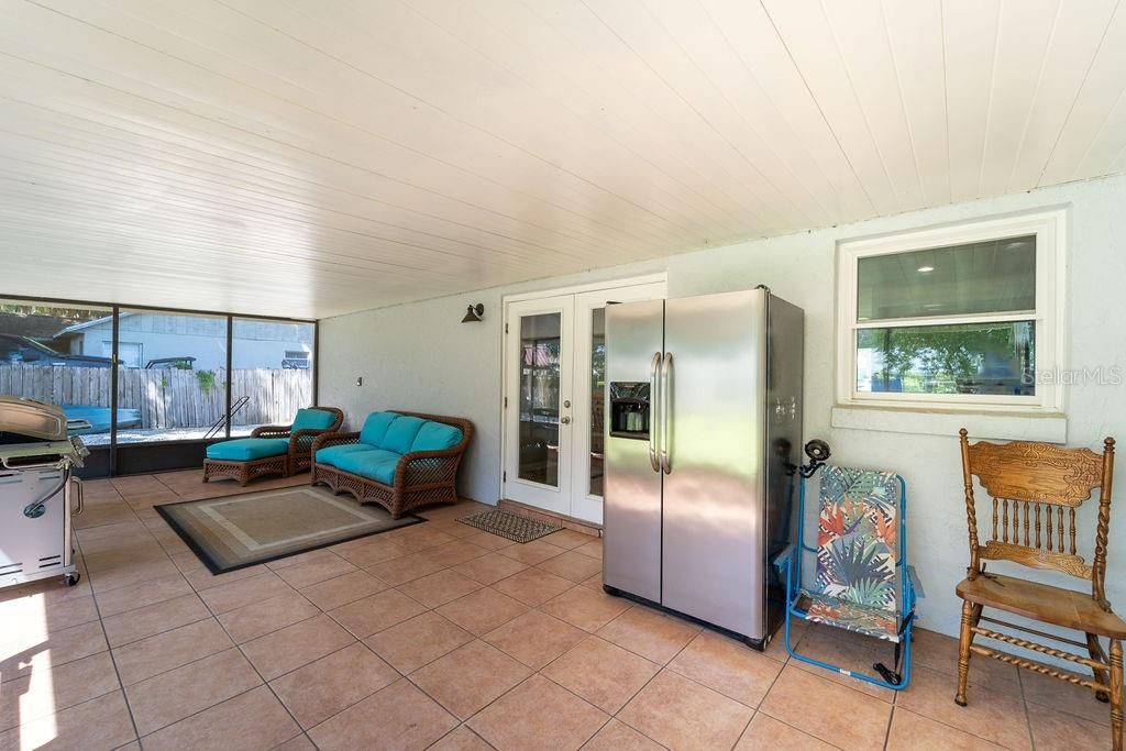 Active With Contract: $299,900 (3 beds, 2 baths, 1502 Square Feet)